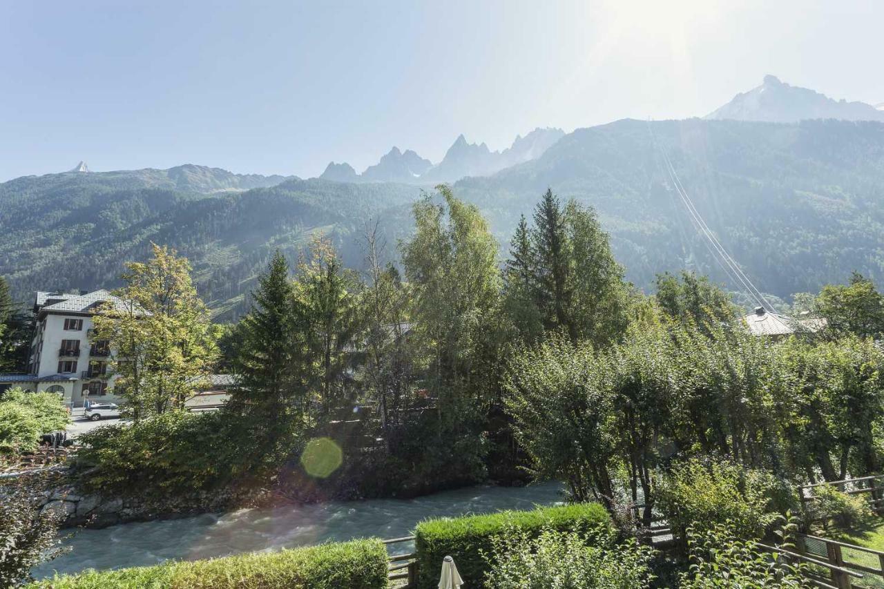 Apartment Ensa - Alpes Travel - Central Chamonix - Sleeps 4 Bagian luar foto