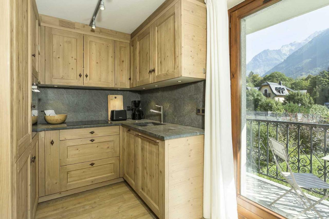 Apartment Ensa - Alpes Travel - Central Chamonix - Sleeps 4 Bagian luar foto