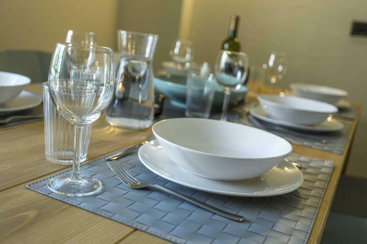 Apartment Ensa - Alpes Travel - Central Chamonix - Sleeps 4 Bagian luar foto