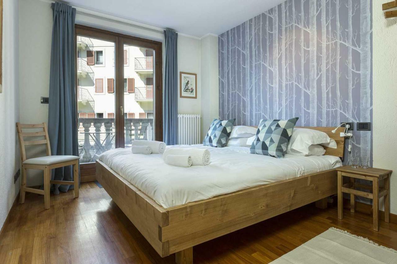 Apartment Ensa - Alpes Travel - Central Chamonix - Sleeps 4 Bagian luar foto
